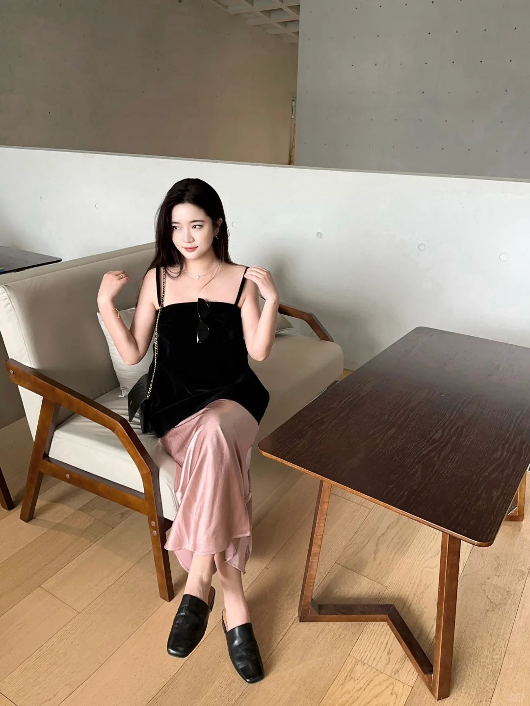 现在小姐姐们不止减龄一个标准了,又多了温柔这个风格的穿搭