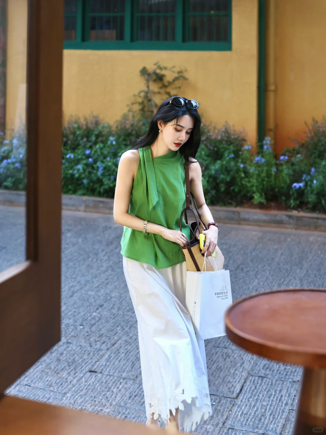 这要是穿去巴黎,绝对可以成为街拍模特