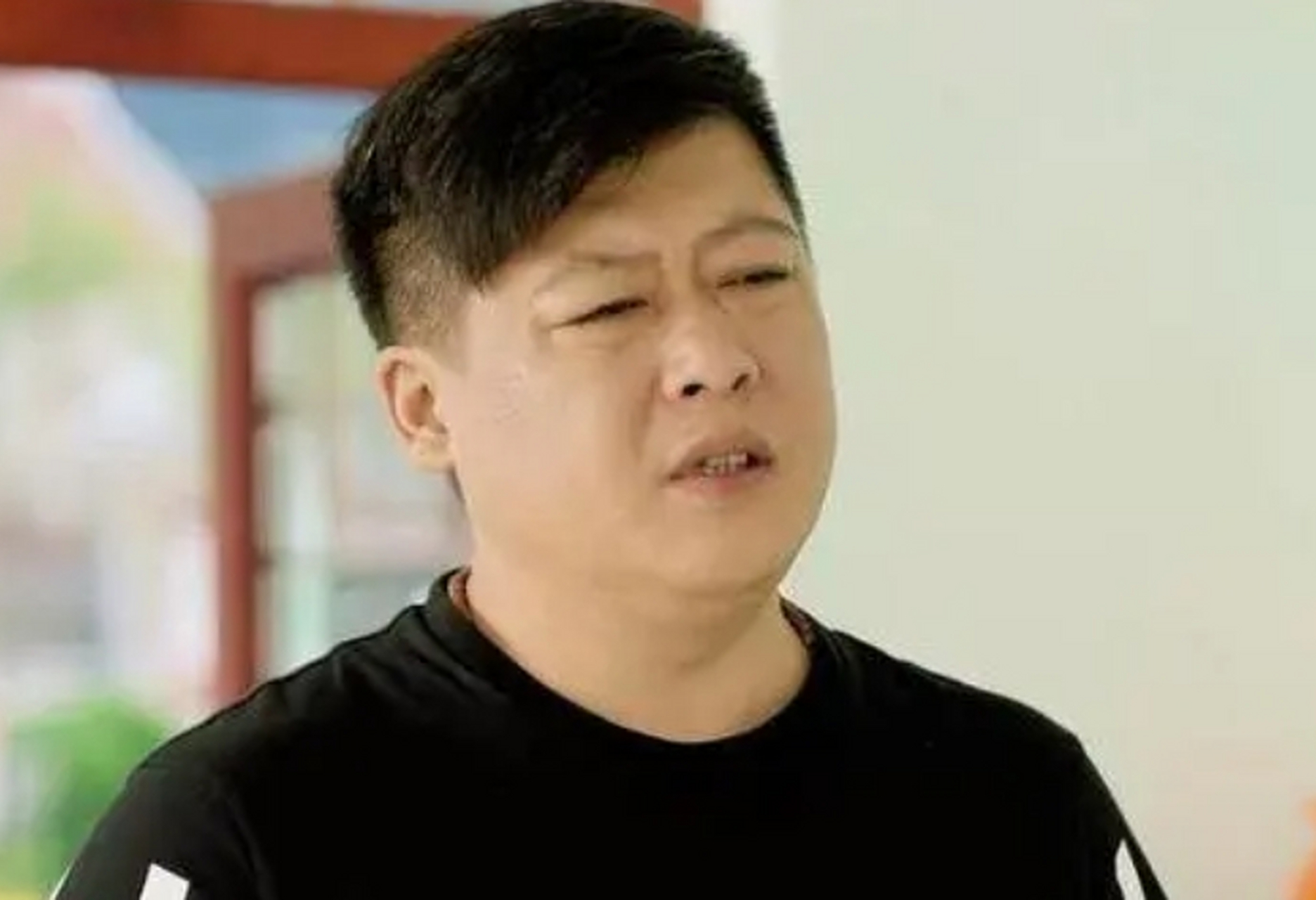 谢永强减肥成功后,不仅人看上去年轻了很多岁,就