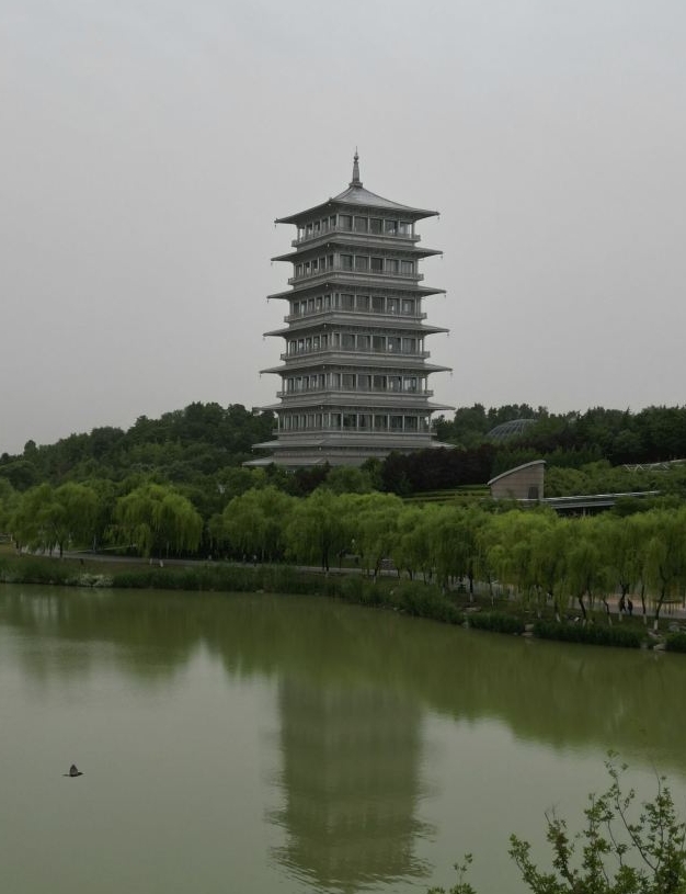 西安世博园景点介绍: 西安世博园,是在西安世界园艺博览会会址上修建
