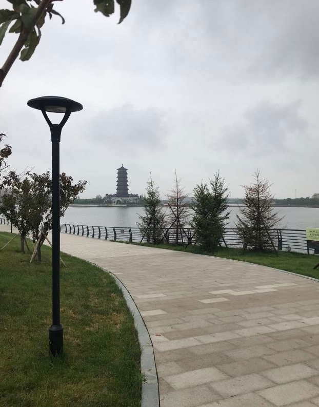 孝妇河湿地公园景点介绍: 地理位置与规模:    - 公园位于孝妇河中游