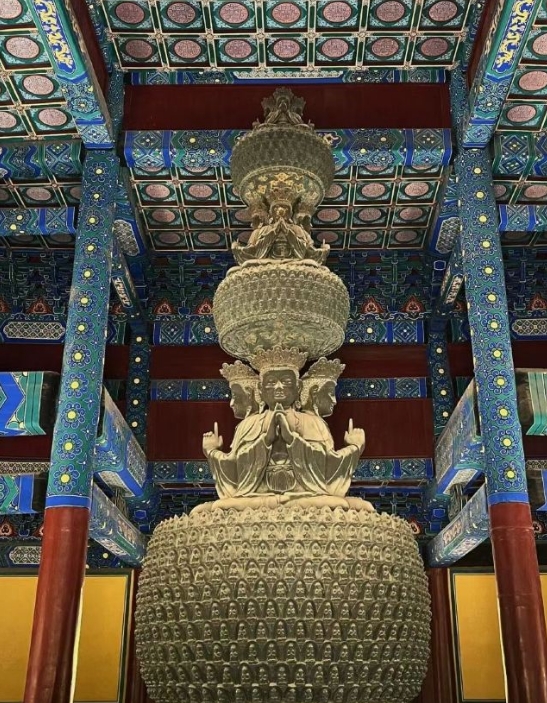 隆兴寺简介: 隆兴寺,又名大佛寺,位于河北省石家庄市正定县,是中国