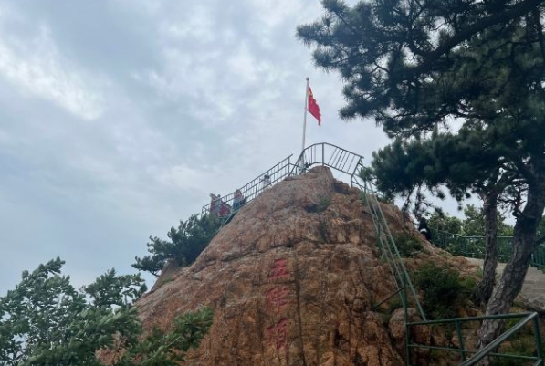 辽宁千山风景区简介: 基本信息: