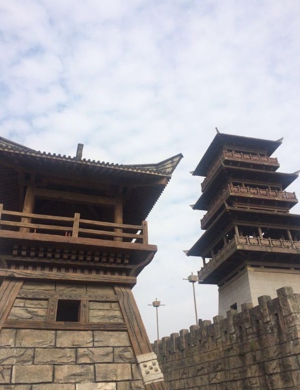 赤壁一日游必去景点: 1.