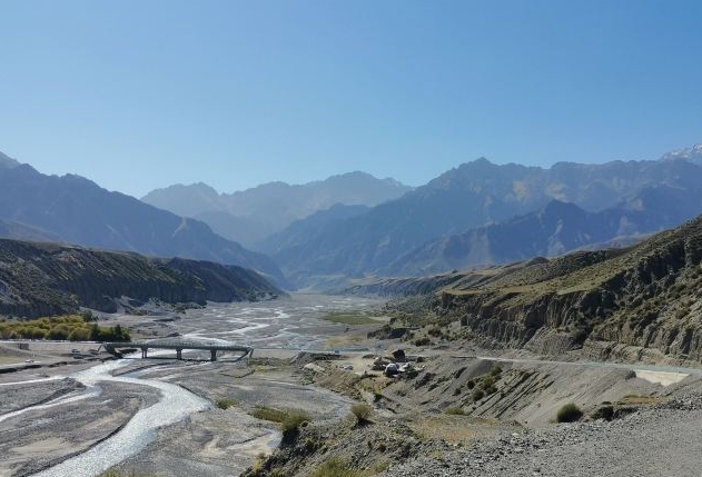 地址:沙湾市东湾镇东大塘风景旅游区 - 特点:以