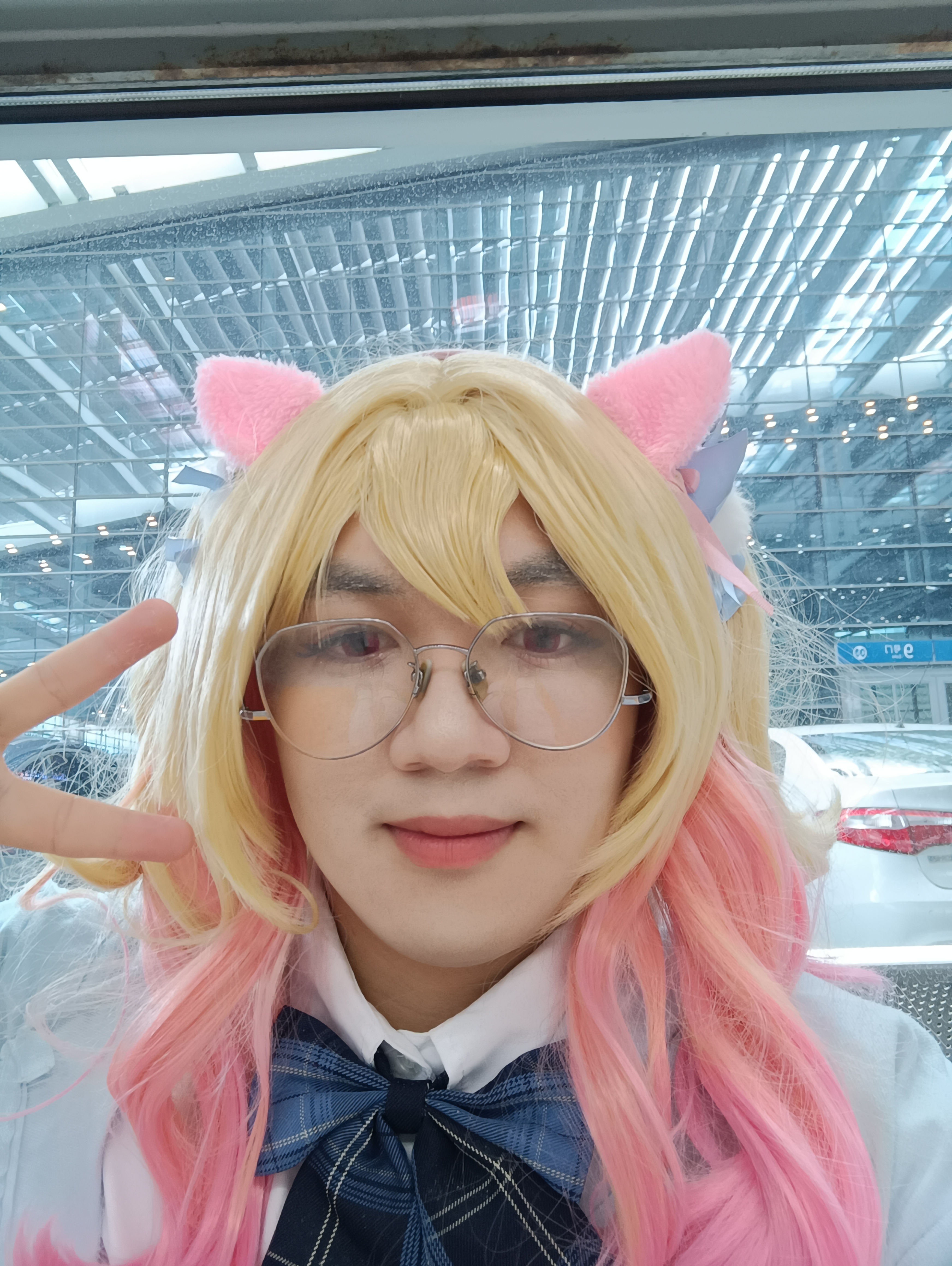 伪娘对比
