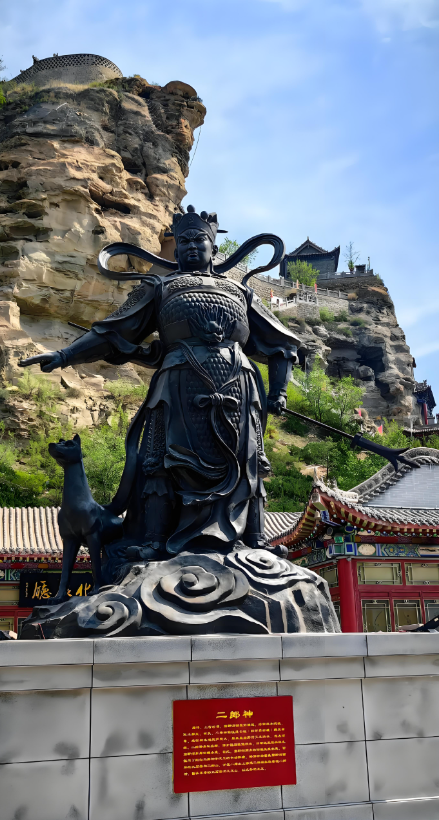 在神木竟然有像笔架的山峰,在明代,武宗皇帝就来此,还赐名笔架山,虽然