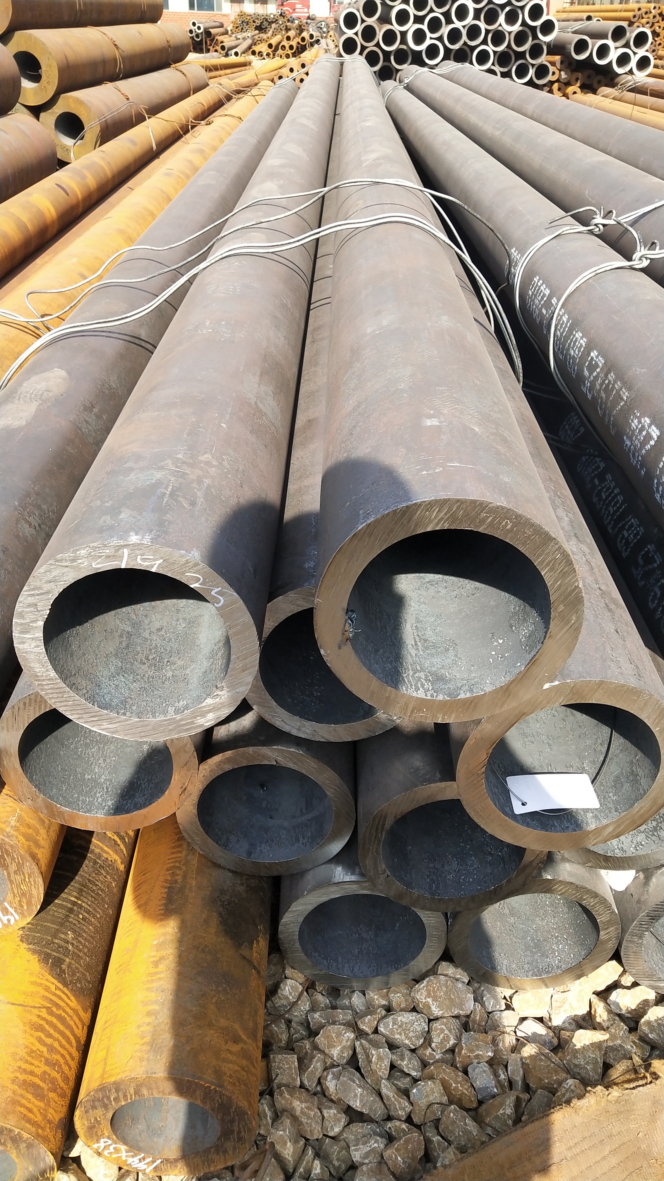 今天我要给你们安利一个超级硬核的宝藏地儿——山东聊城无缝钢管市场