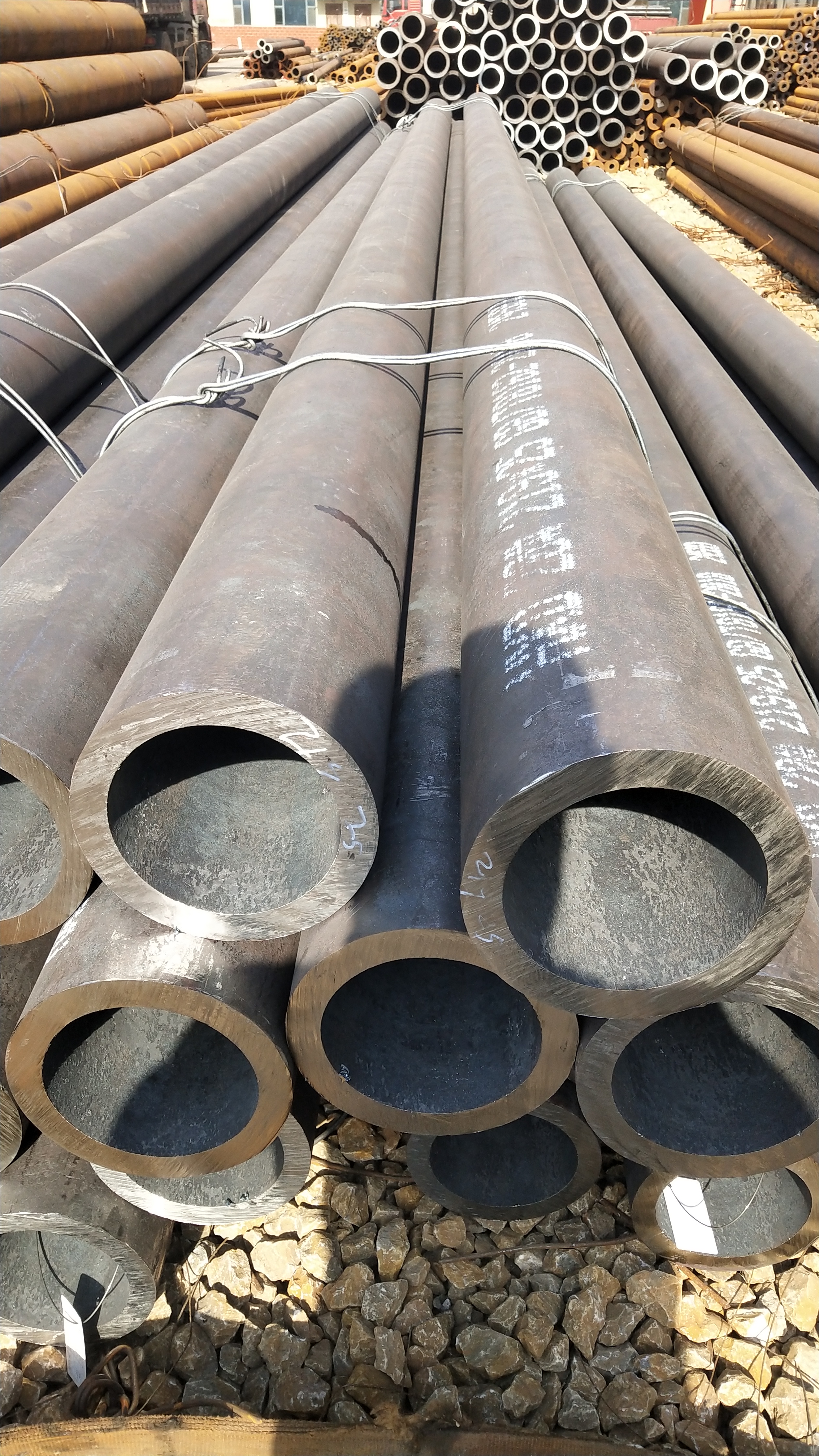 聊城的42crmo无缝钢管,作为工业界的明星产品,真是让人眼前一亮呢!