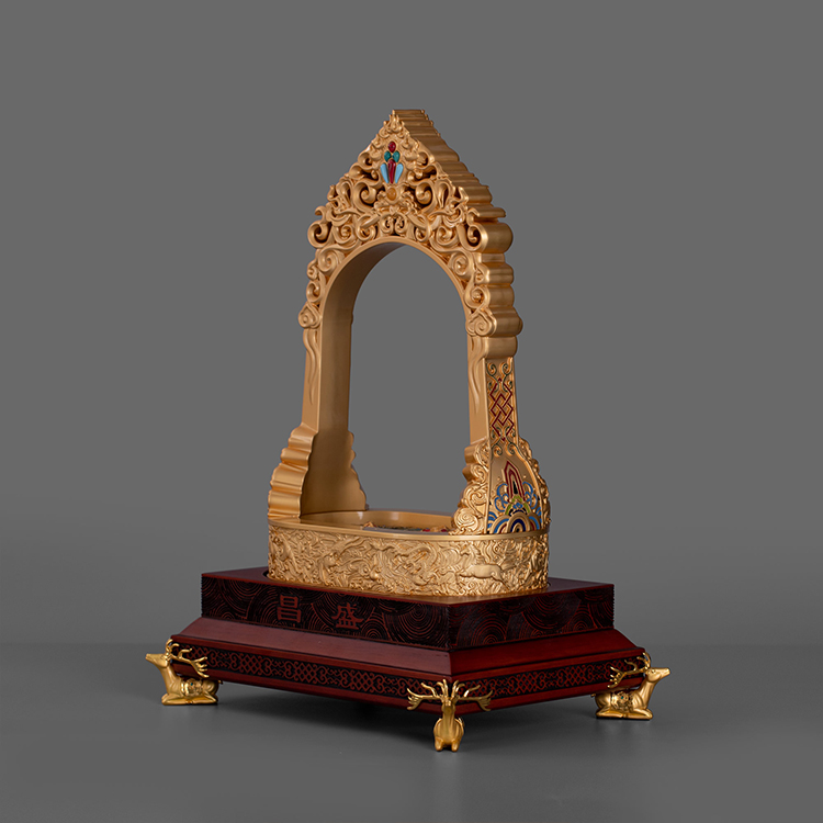 顶部:形似王冠与火焰,寓意吉祥如意,心想事成,繁荣昌盛