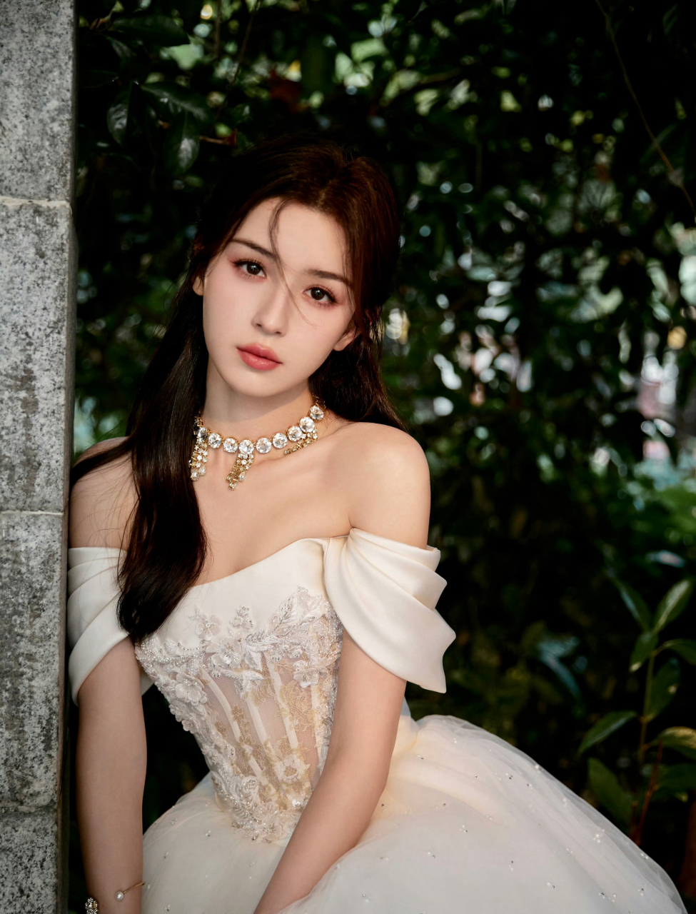 仙气满满!揭秘哈妮克孜美腿养成秘诀,网友大呼神效