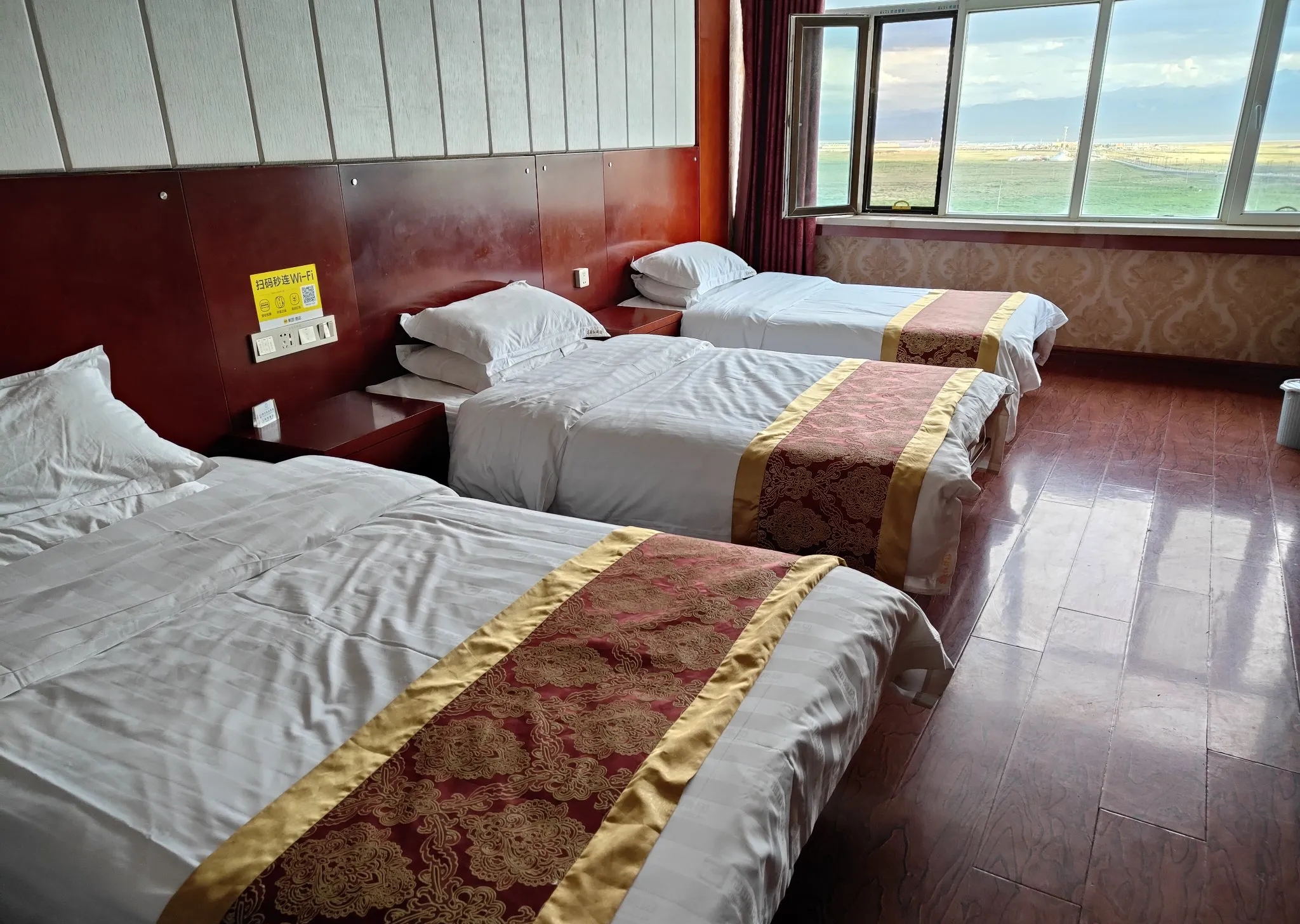 之前在陕西甘肃,酒店很好才100多点