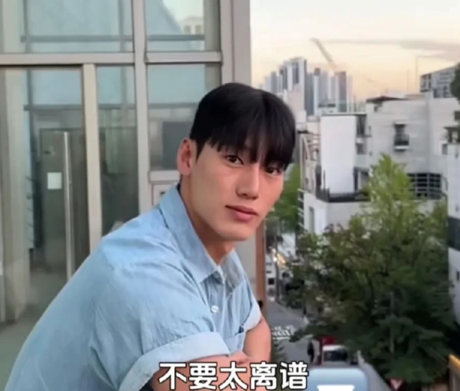 听说韩国现在流行一种好奇怪的发型,他们叫它"大脚趾发型".