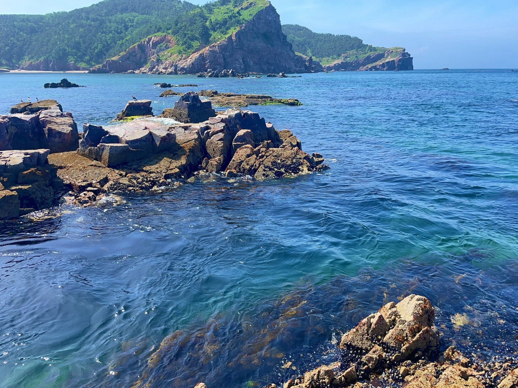 南隍城岛:山东烟台市蓬莱区 ——南隍城岛位于山东半岛北端,属于庙岛