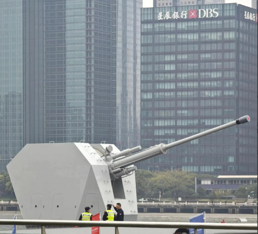 国产130mm单管舰炮