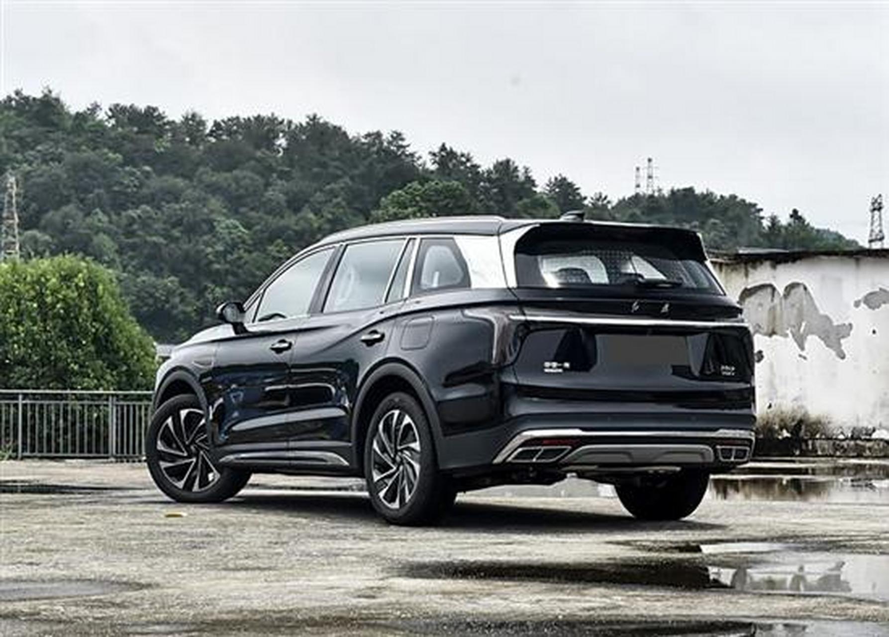 phev即将预售】2024款红旗hs7 phev即将开启预售,定位中大型suv,可选6