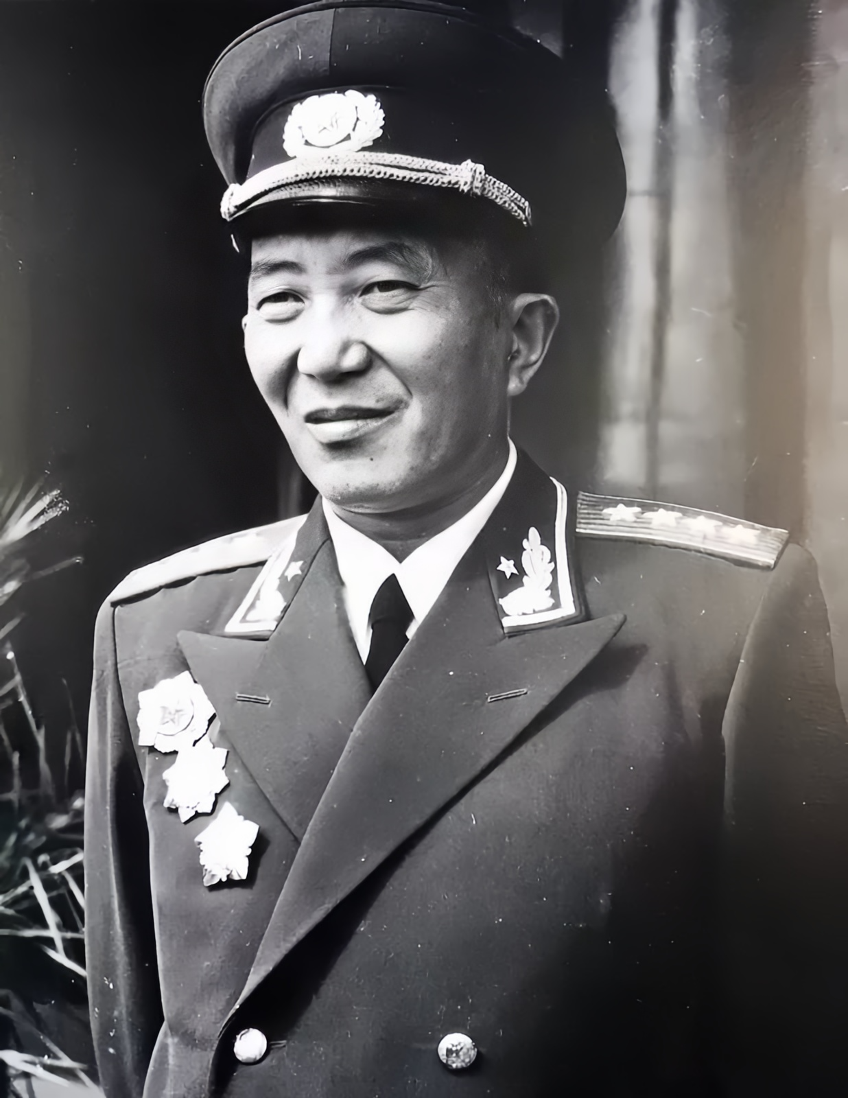 他就派沈启贤去取