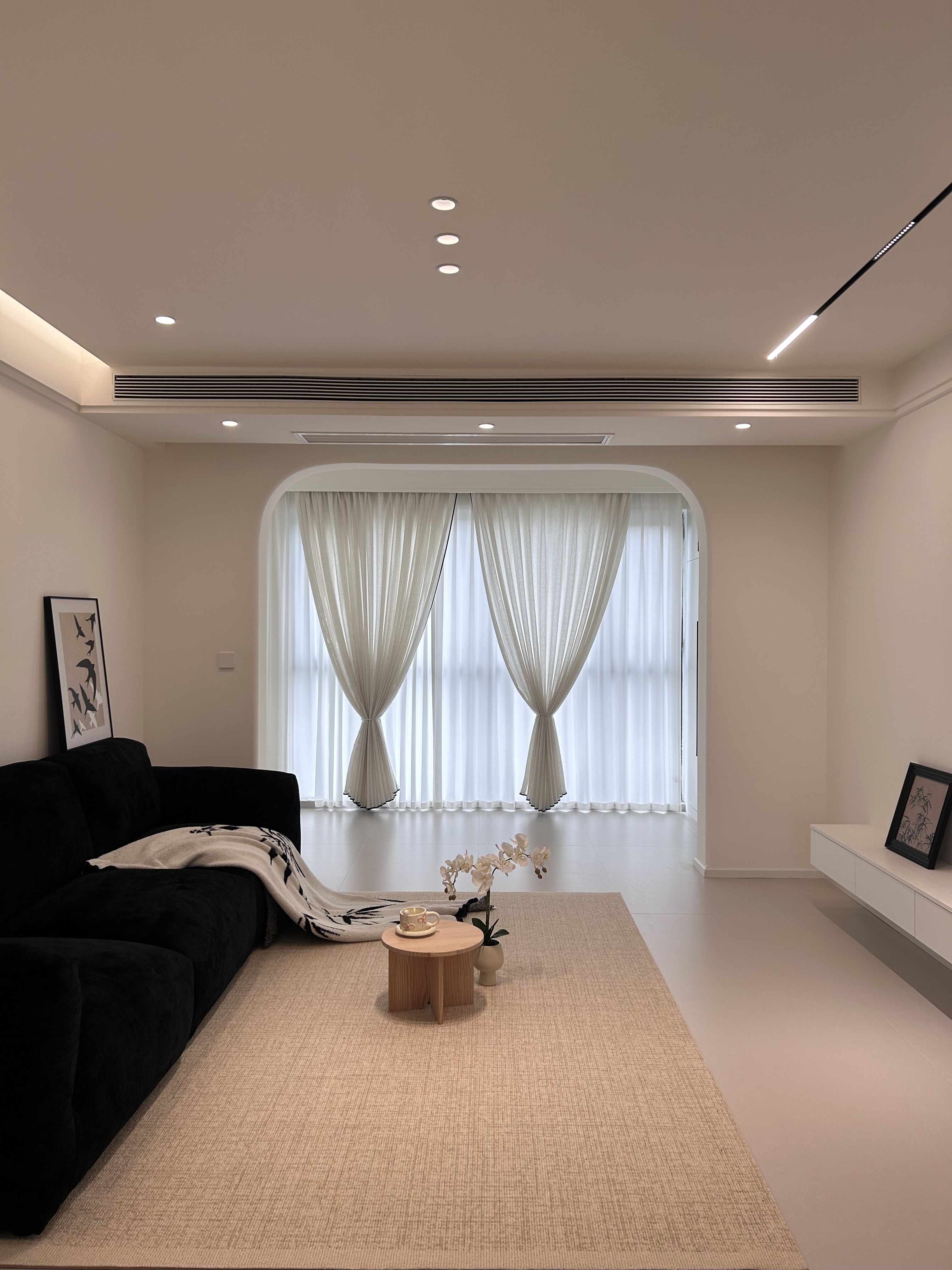 作为一个苦命的打工人,因为穷,所以选择了一边上班,一边忙装修