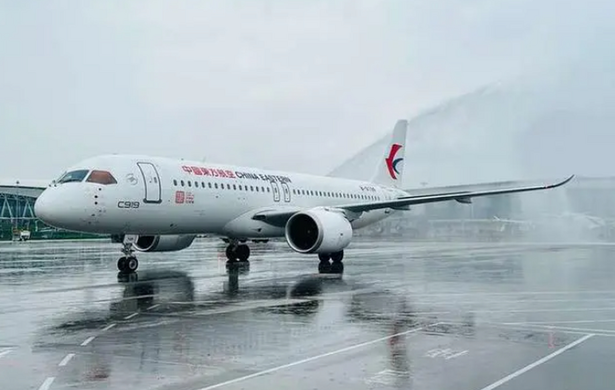 C919起飞降落图片