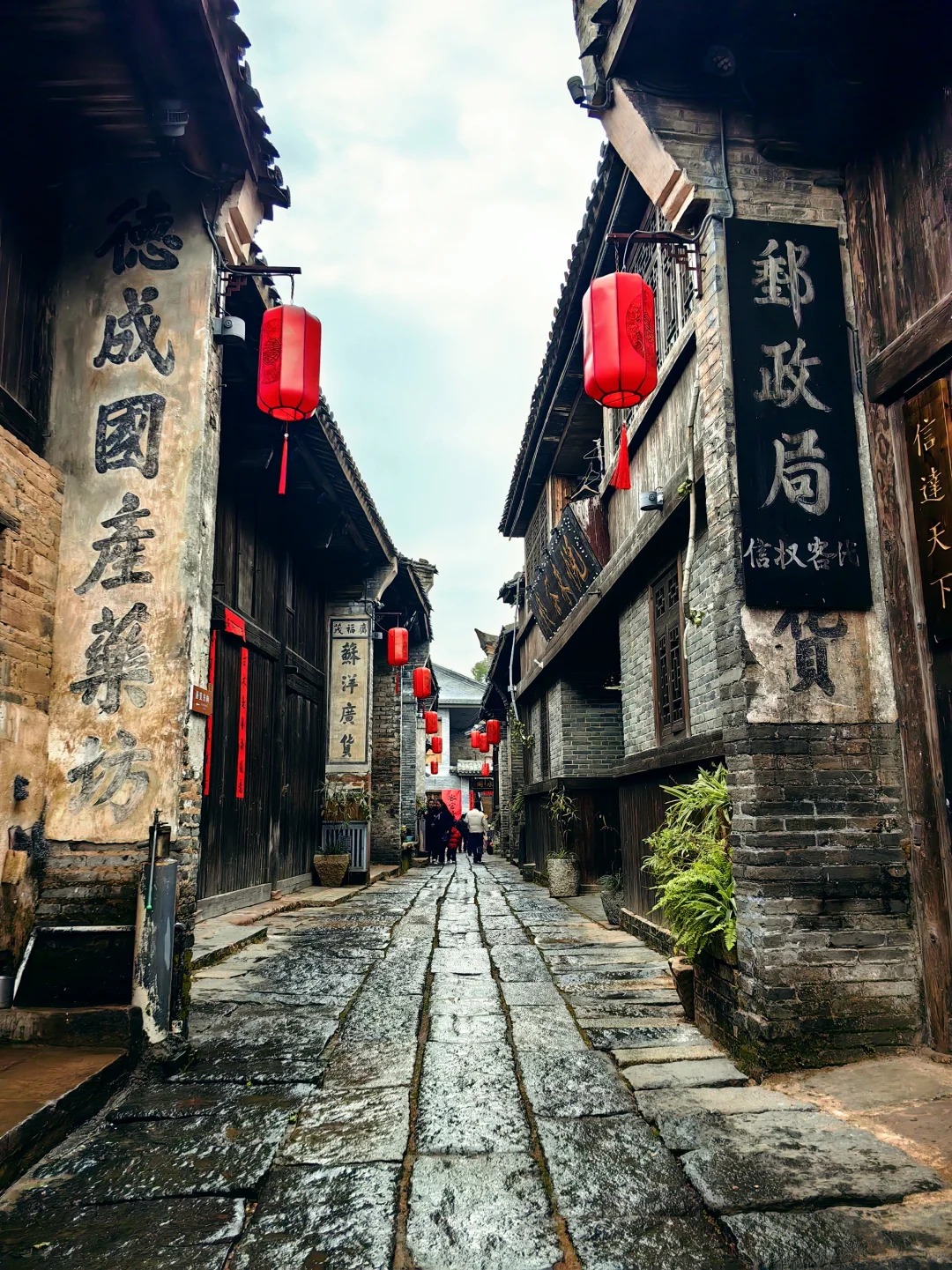 这个被时光遗忘的庐陵秘境没有商业化痕迹原住民守着800年古建过