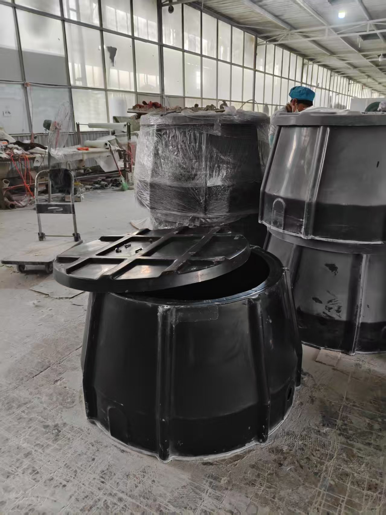 成品树脂检查井可定制荷载等级,适应机动车道等重压环境模块化设计