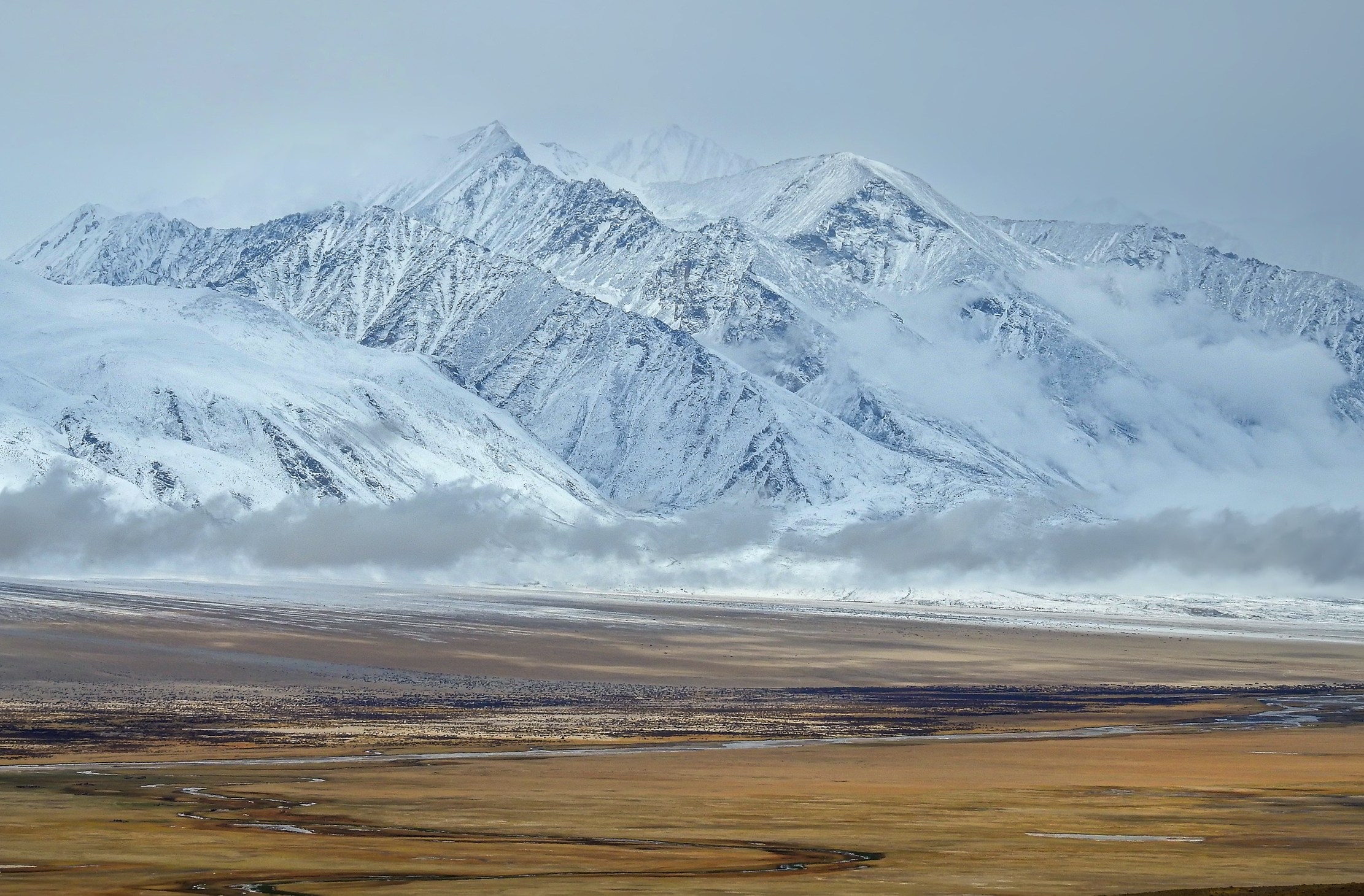 过巴尔兵站,沿219向西进入日土县.219国道沿线风光美不胜收!
