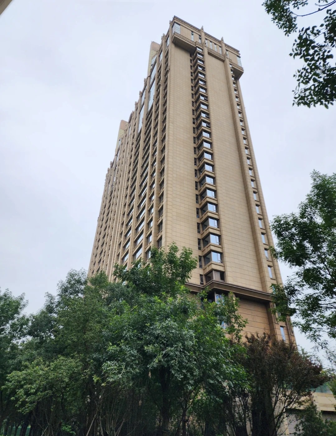 走进缦合北京,雨中漫步北京平层的天花板