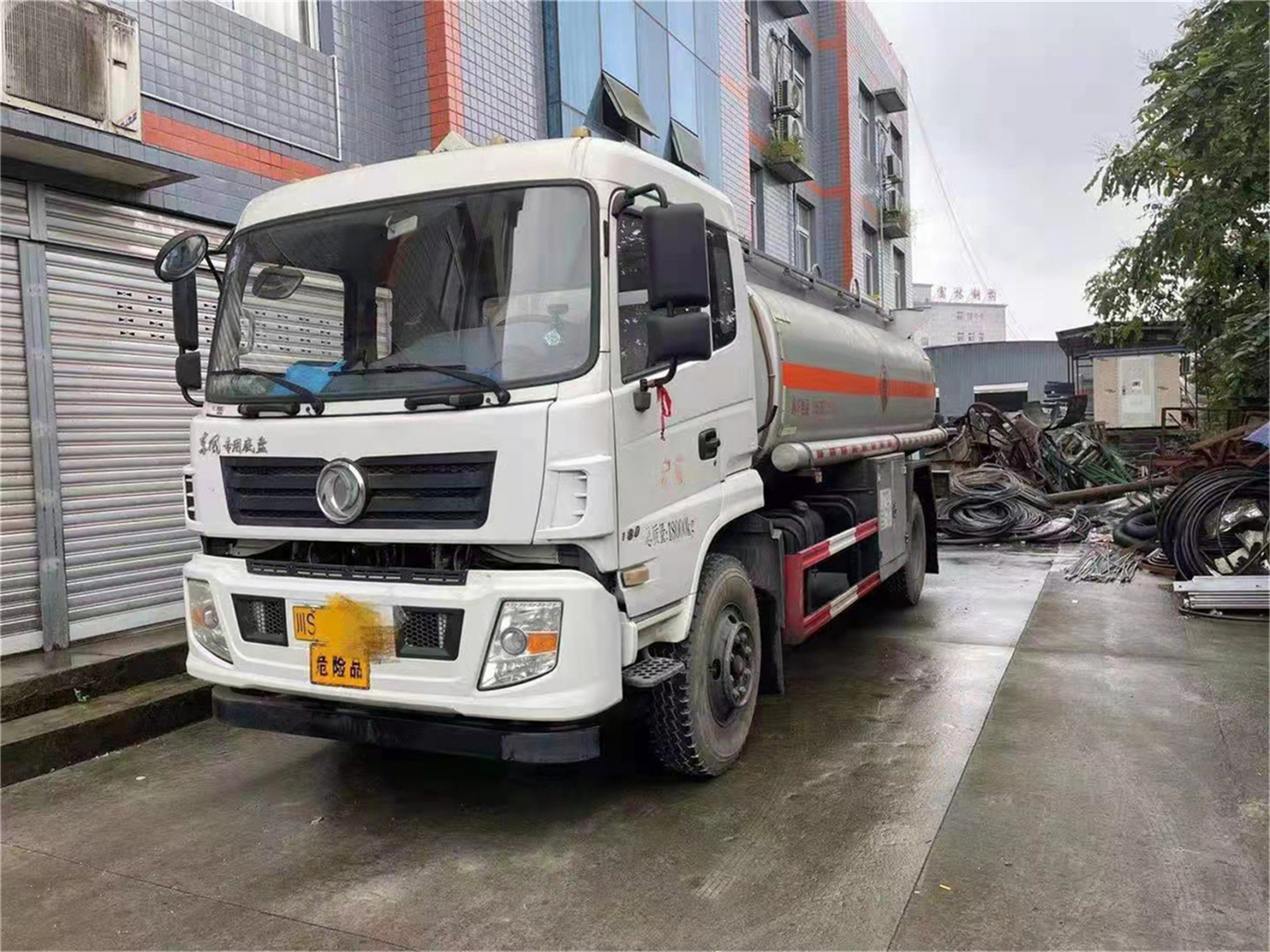 小型油罐车报价厂家.