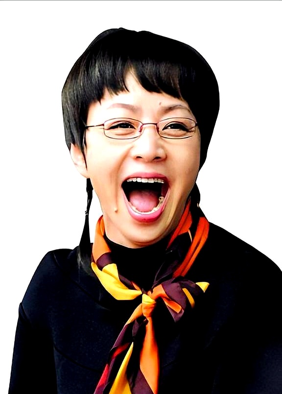 刘涛挽着王珂的手臂,脸上挂着新娘特有的甜蜜笑容