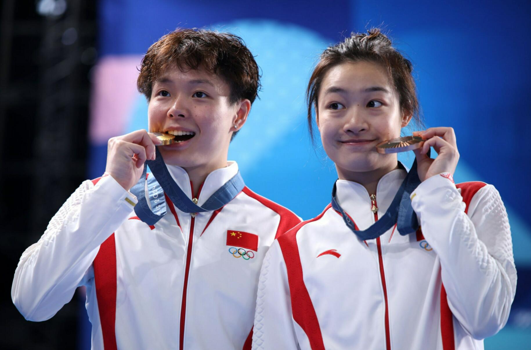 在巴黎奥运会跳水女子3米板决赛中,中国选手陈艺文以376的总分拿下