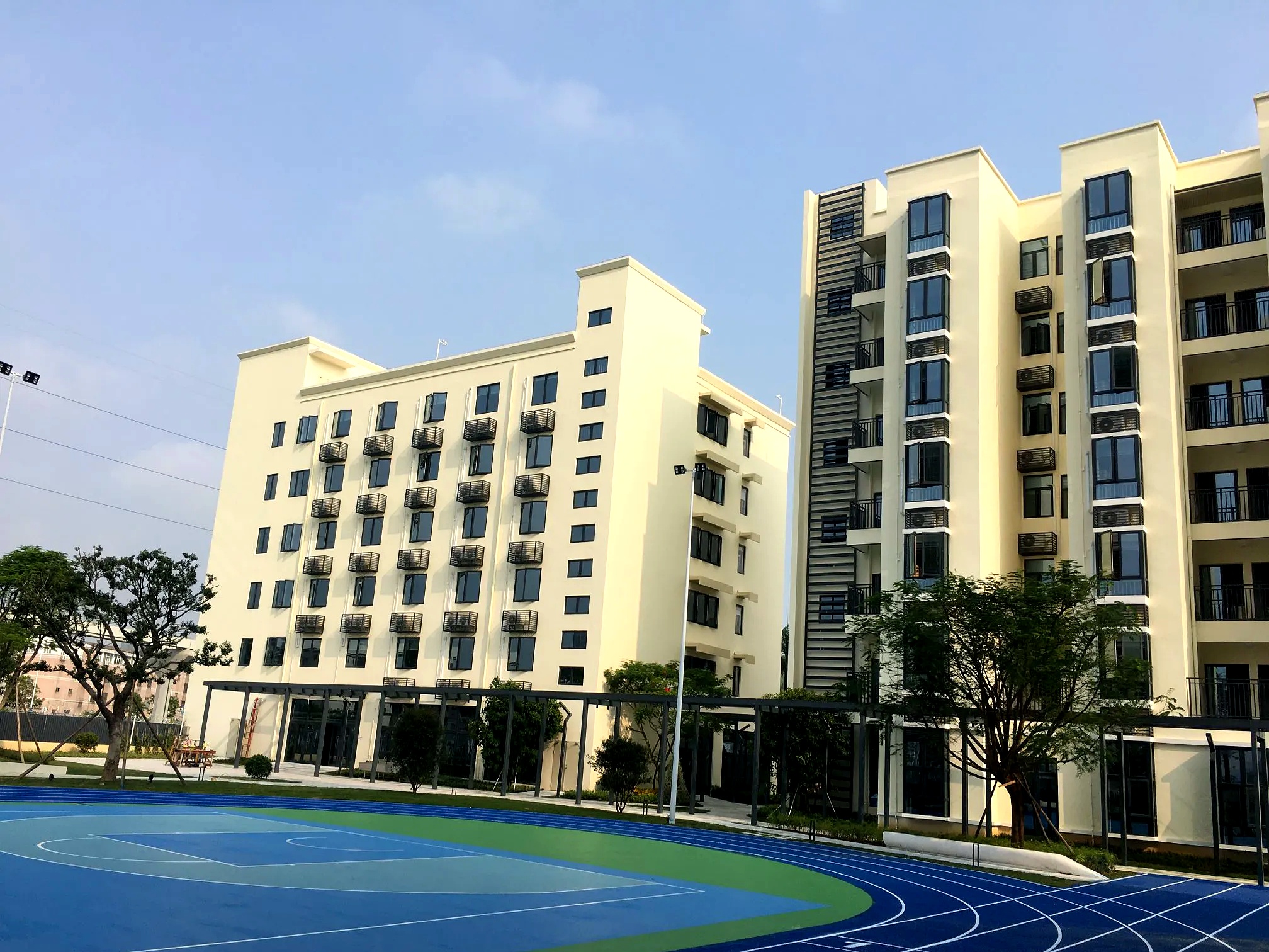 为女儿升学这事儿,我愁得几天吃不下睡不着,头发大把大把地掉