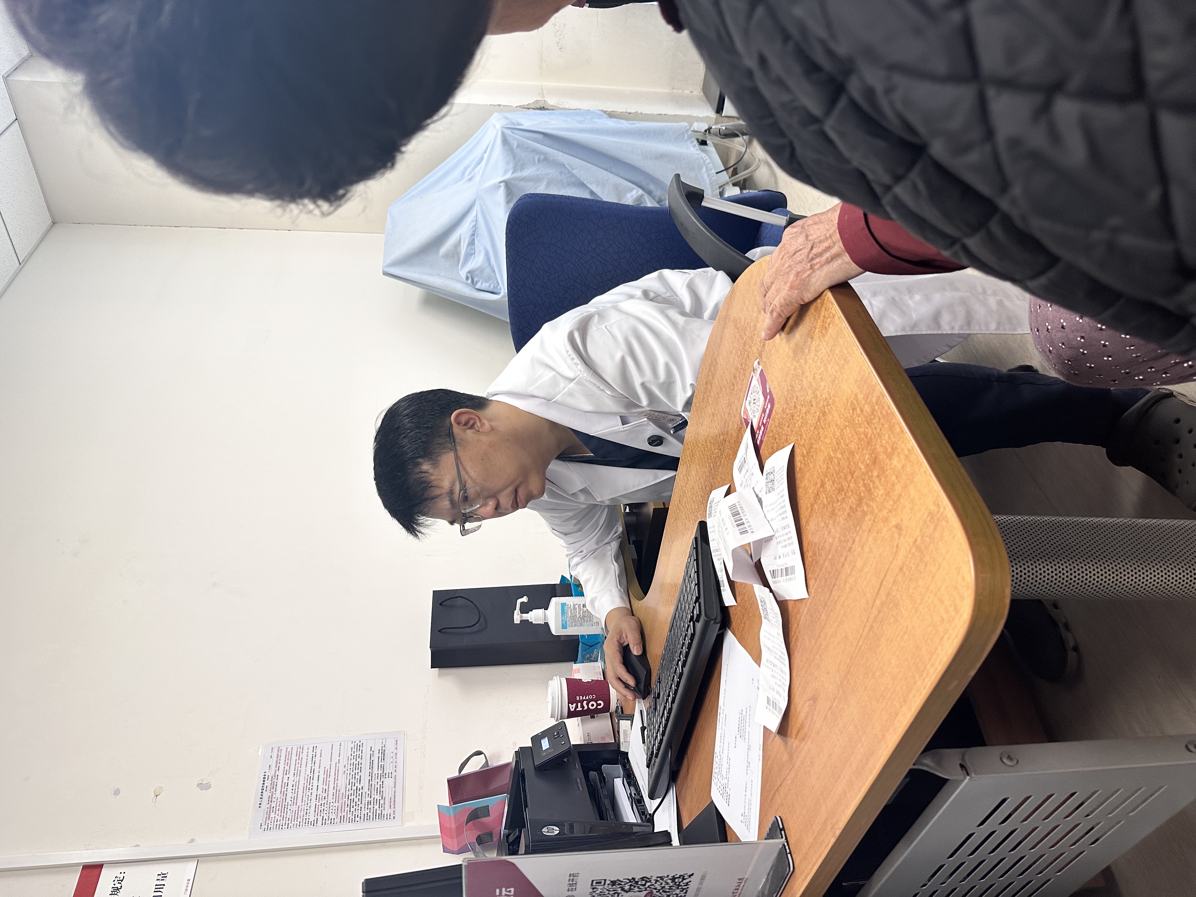 吉林省腫瘤醫(yī)院代掛提高就醫(yī)效率-醫(yī)保規(guī)定為什么住院15天必須出院 