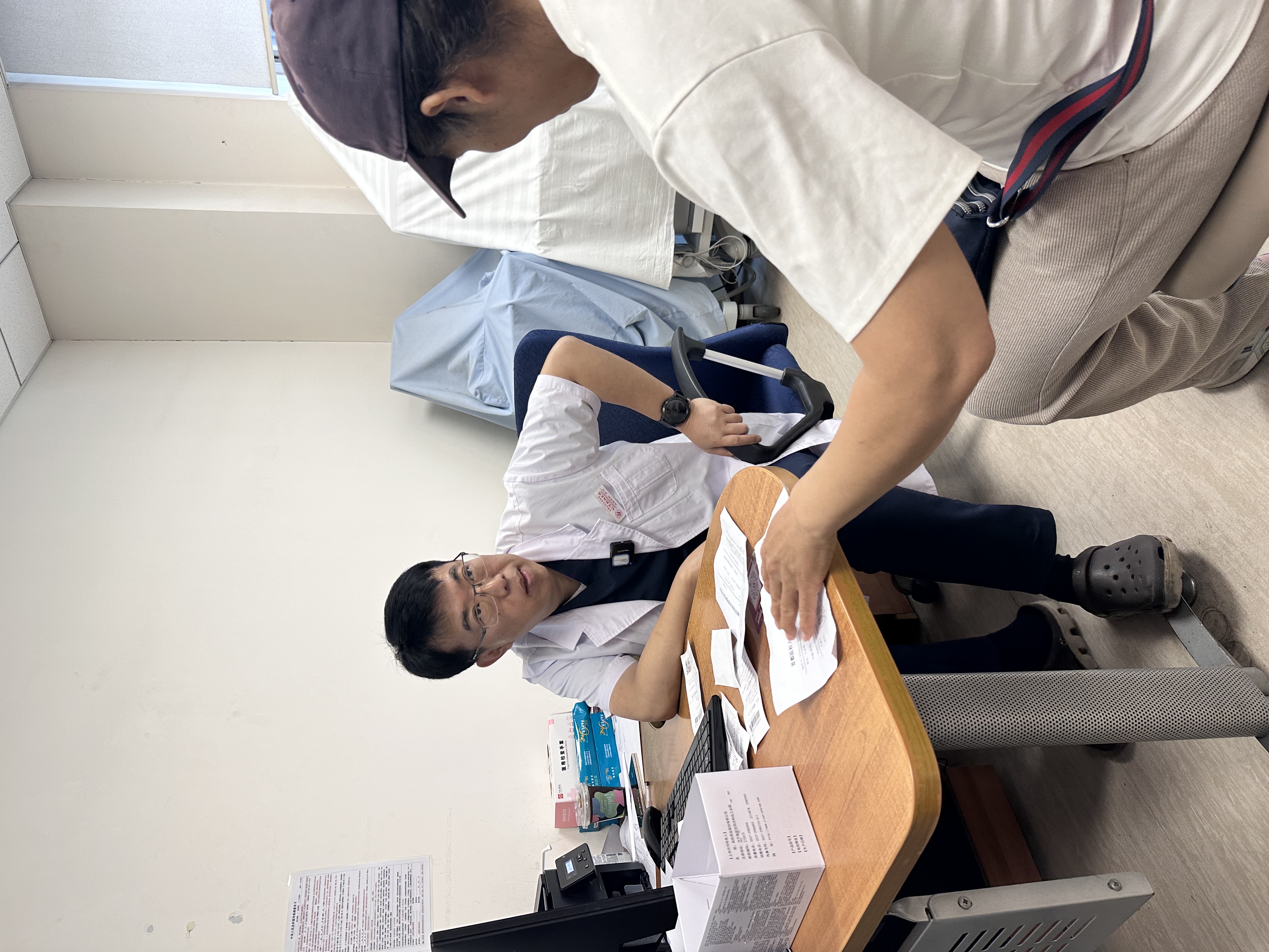 北京医院先生医生问诊黄牛随时帮患者挂号的简单介绍