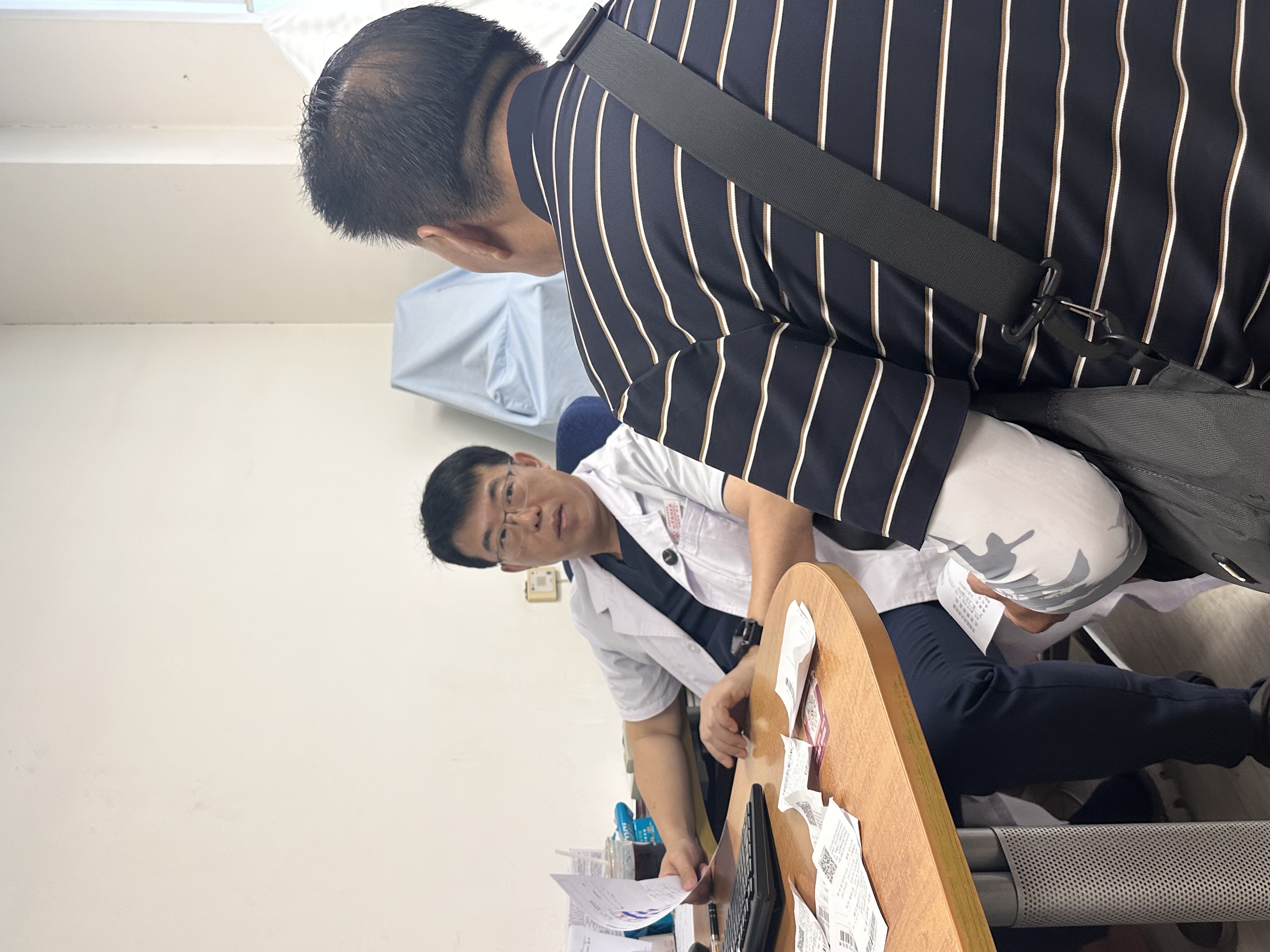 积水潭医院先生医生问诊跑腿代挂联系的简单介绍