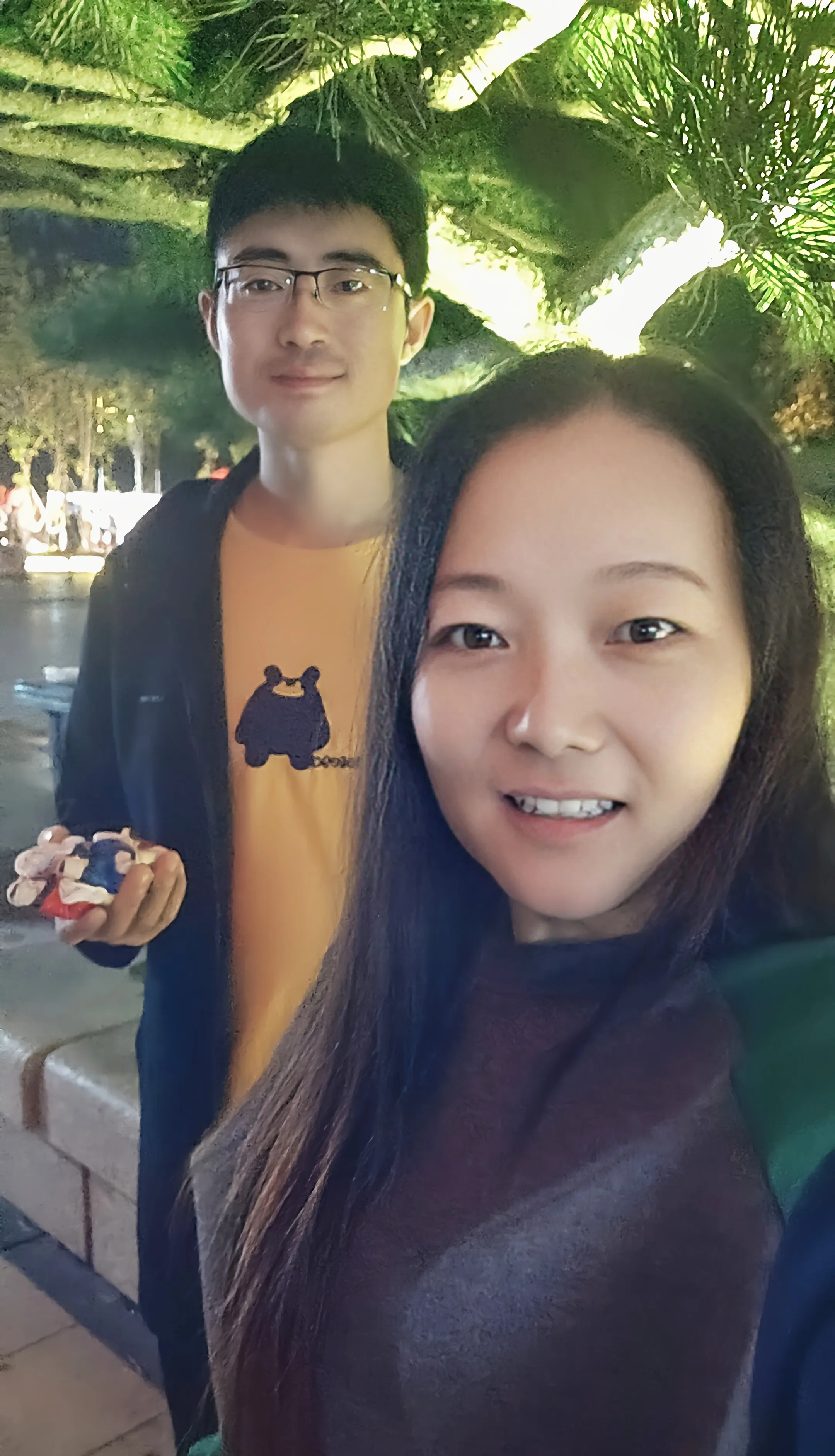 说起来,离婚一年后我刷到个大学生男朋友,年纪比我小九岁,愣是没结过