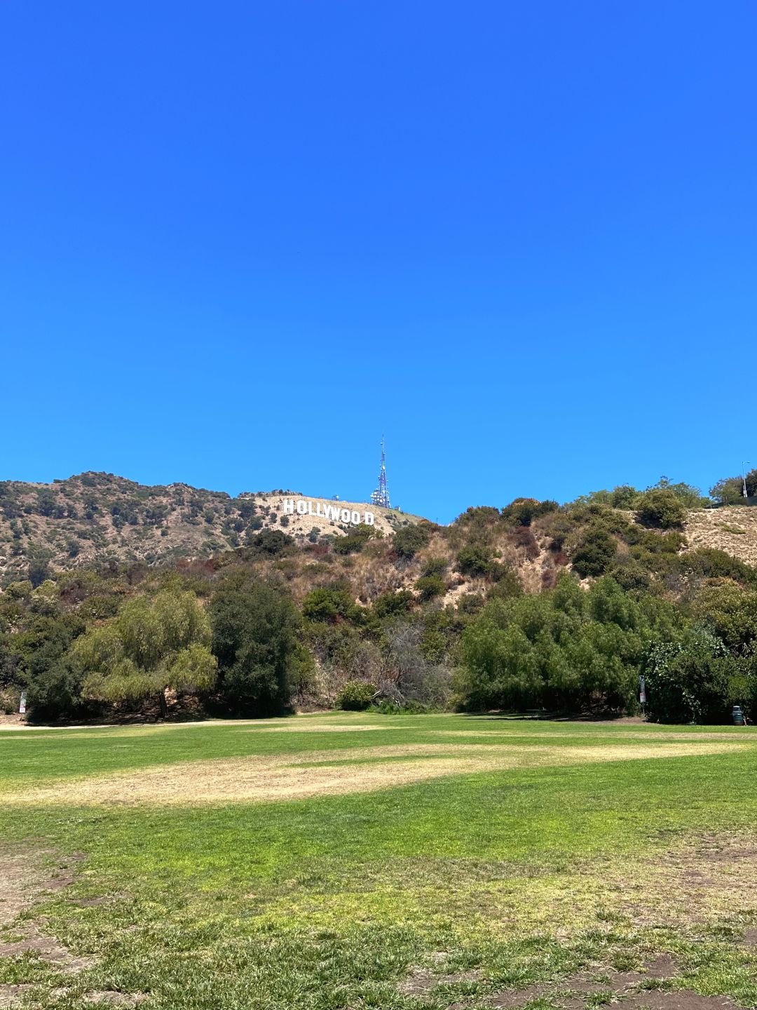 地址:2249 beachwood dr 	 图5,6,7: 经典好莱坞好莱坞logo风景好莱坞