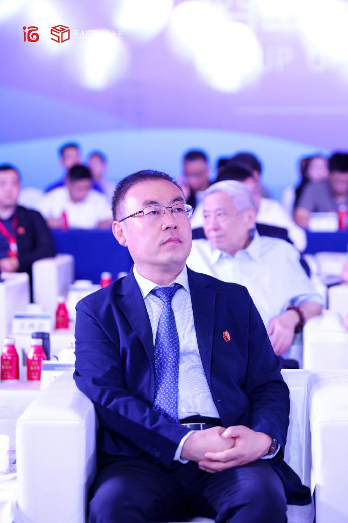 西凤人将持续以踔厉奋发,勇毅前行的精神与斗 张正董事长