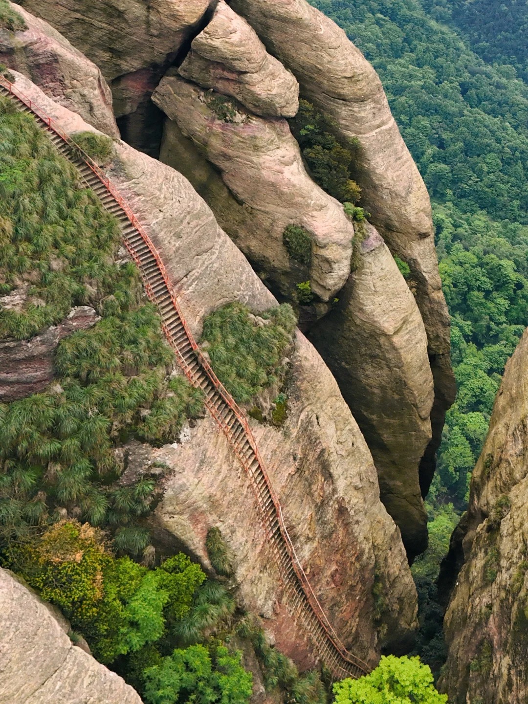 暑期江西好去处# 在江西,藏着一座被严重被低估的