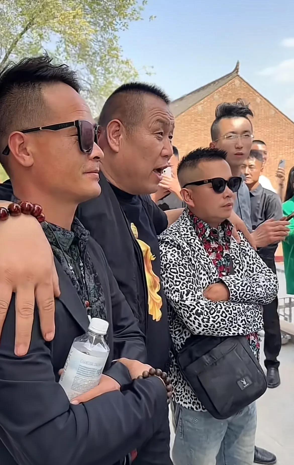 人头攒动,陕西网红圈子里叫得上号的人物几乎全到场