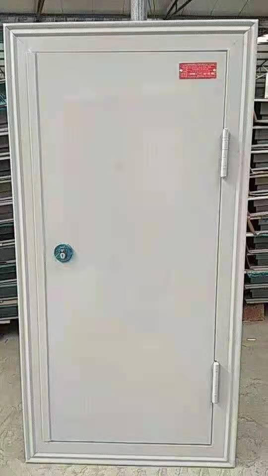 防火门,作为建筑安全中不可或缺的一部分,其材质的选择至关重要