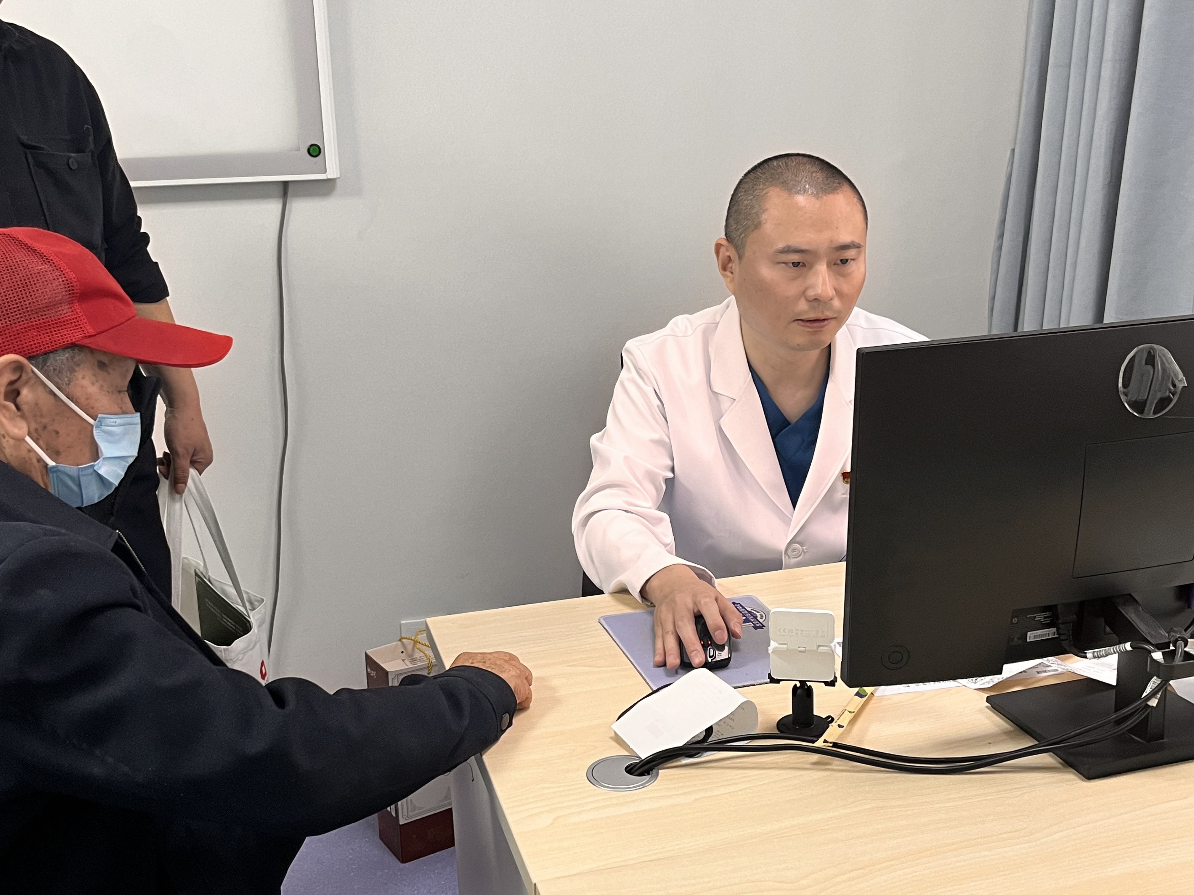 中國人民解放軍第三O四醫院代掛陪診就醫的簡單介紹 中國人民解放軍第三O四醫院代掛陪診就醫的簡單介紹