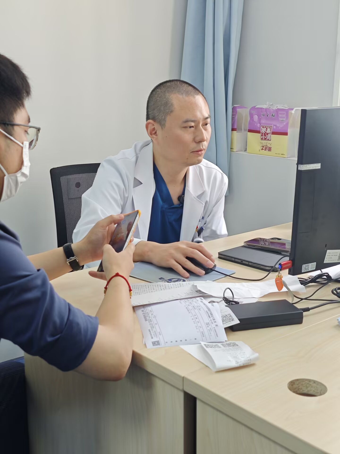 关于北京中医医院张炳厚团队精英擅长跑腿代挂号，成熟的协助就医经验的信息