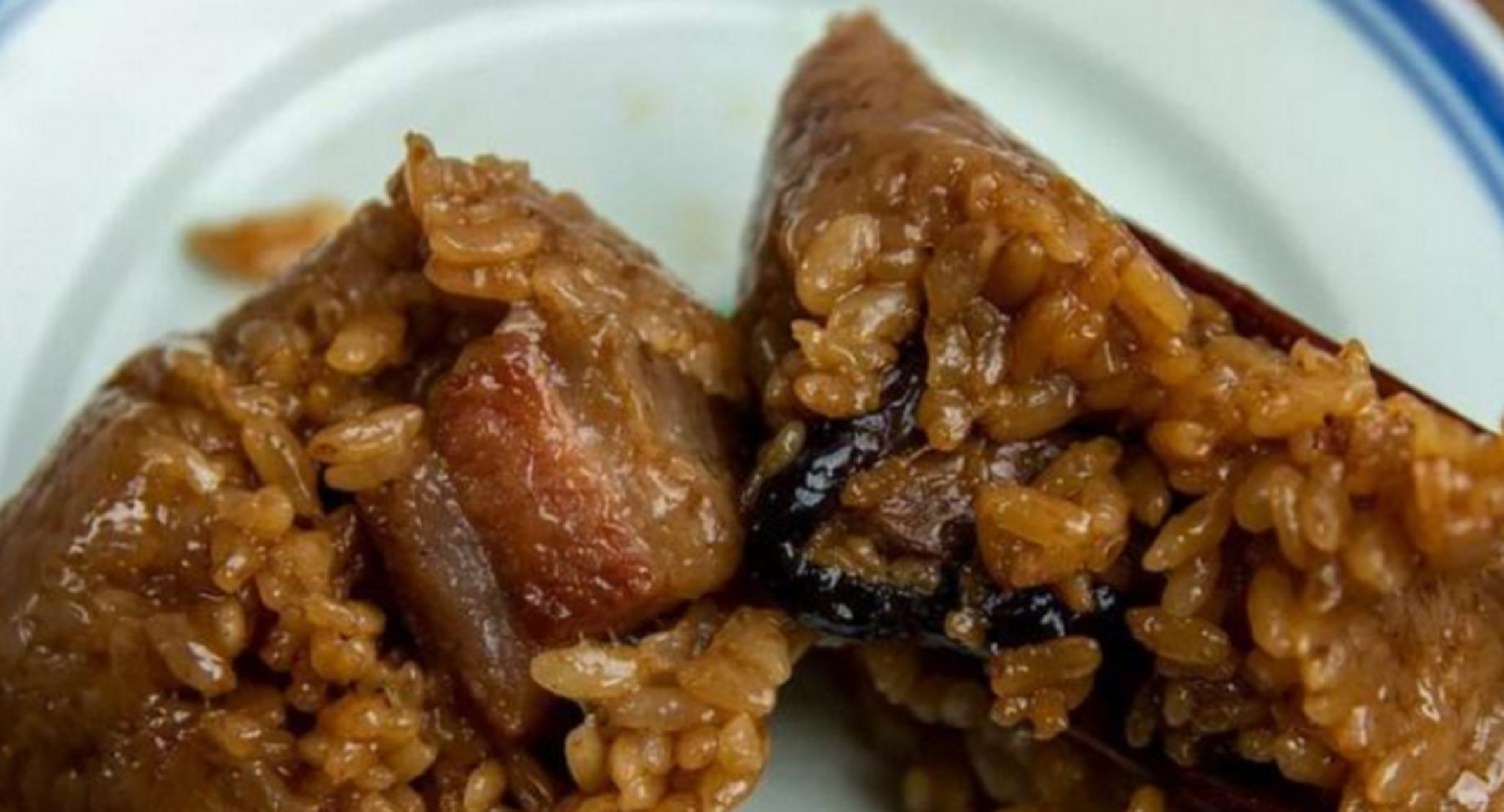 福建 蓝氏钟楼泉州烧肉粽仅仅只有猪肉,香菇两味食材坐镇,就足以把