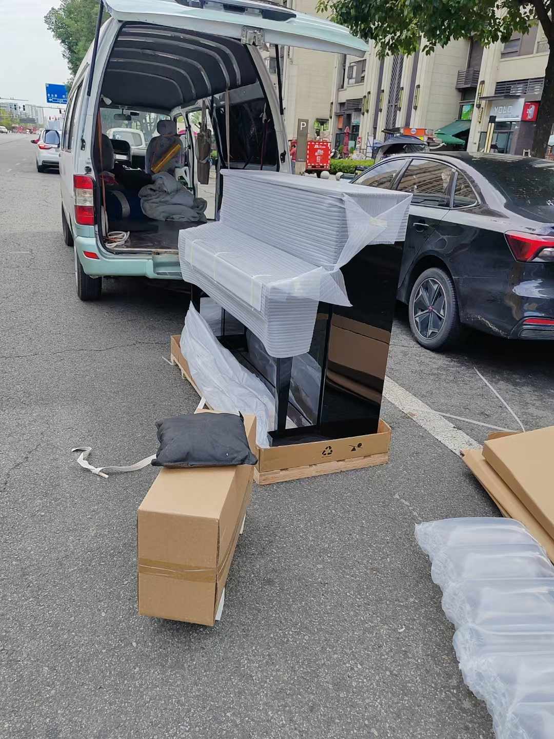 福州搬家全攻略：居民搬家、公司搬迁、长途搬厂怎么选，一篇讲透