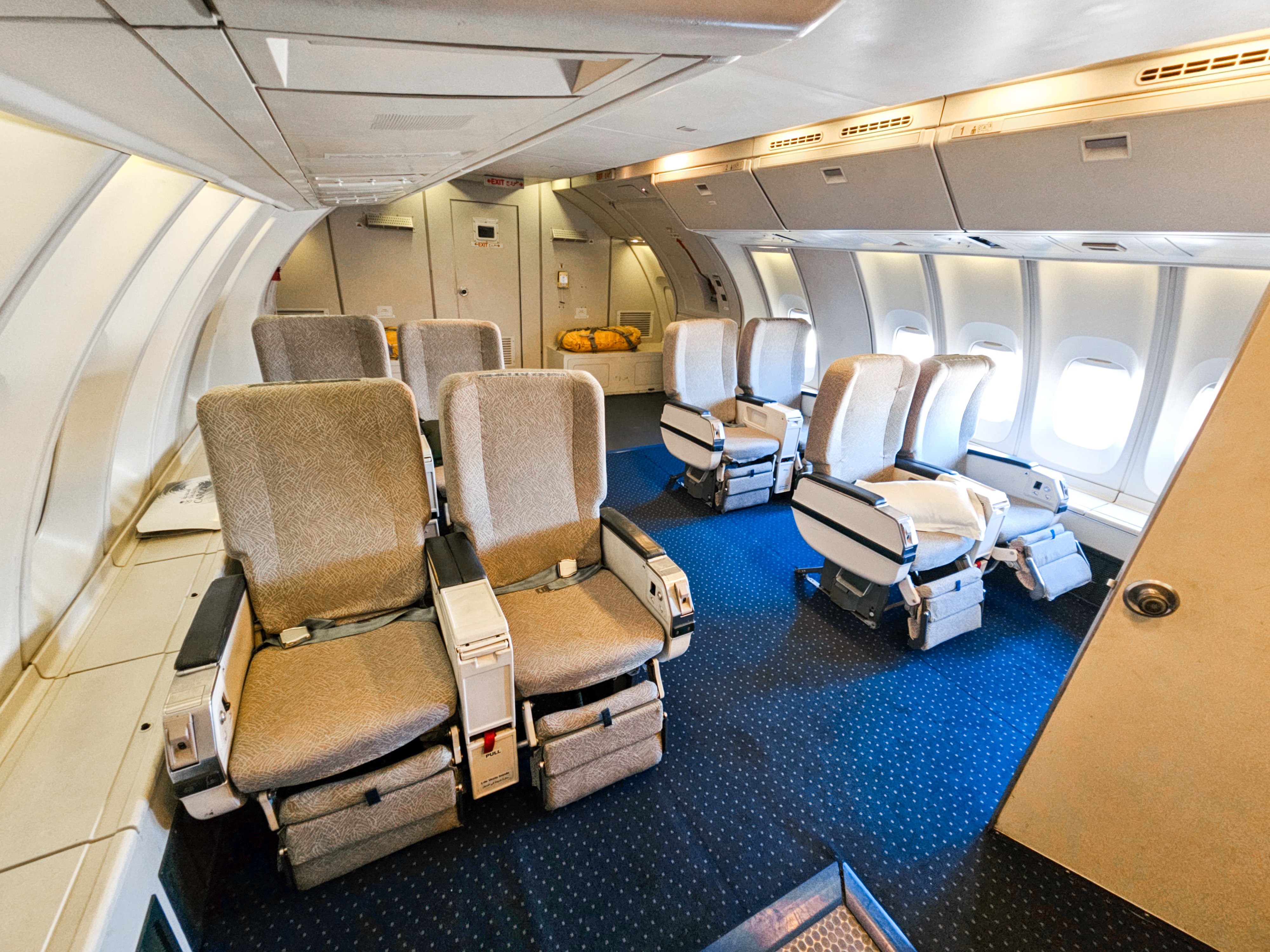 货机里的"座位"你见过吗?