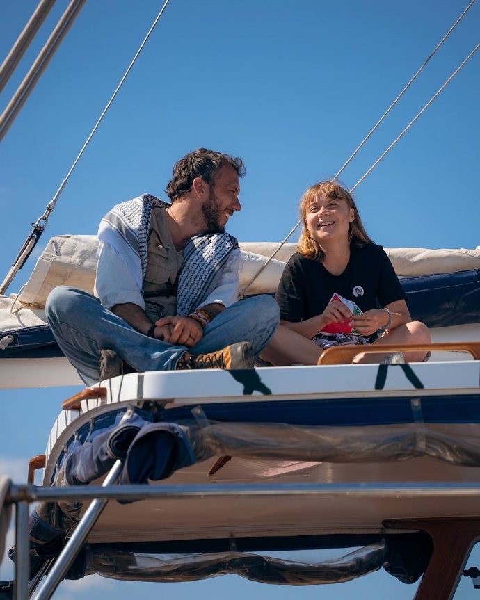 12个人的航行,走了近一半了