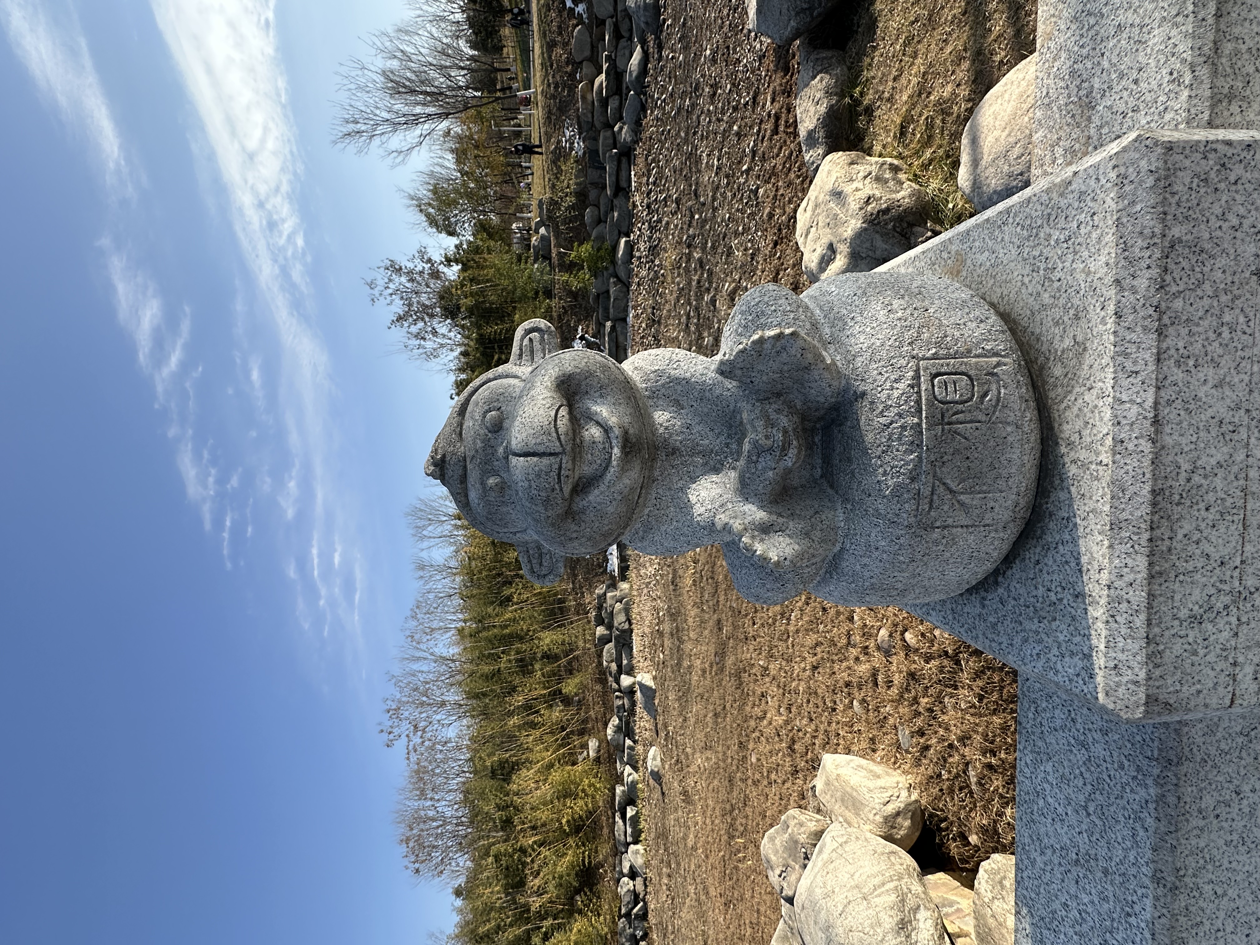 明天就收假开工了,今天值班,说是值班,也得上满一