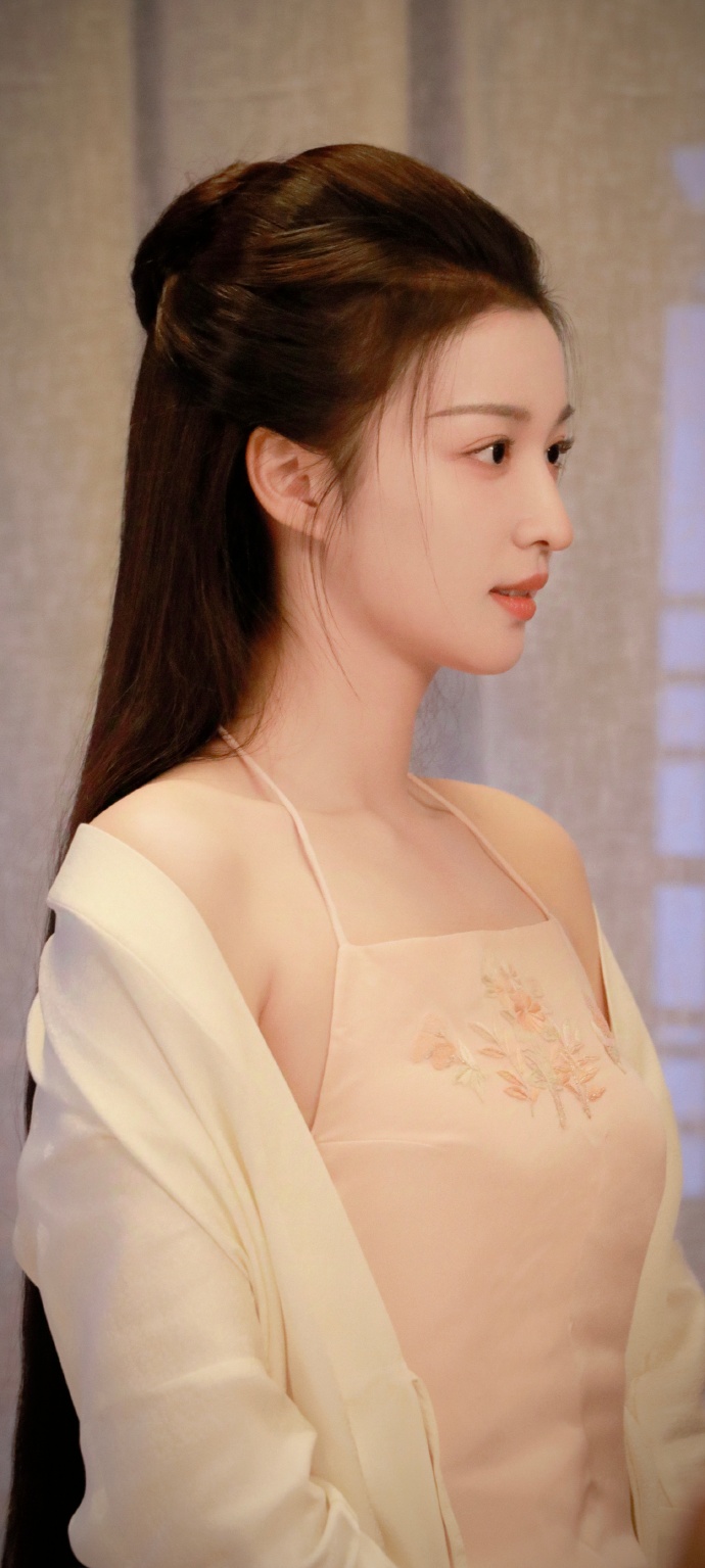 王楚然古装
