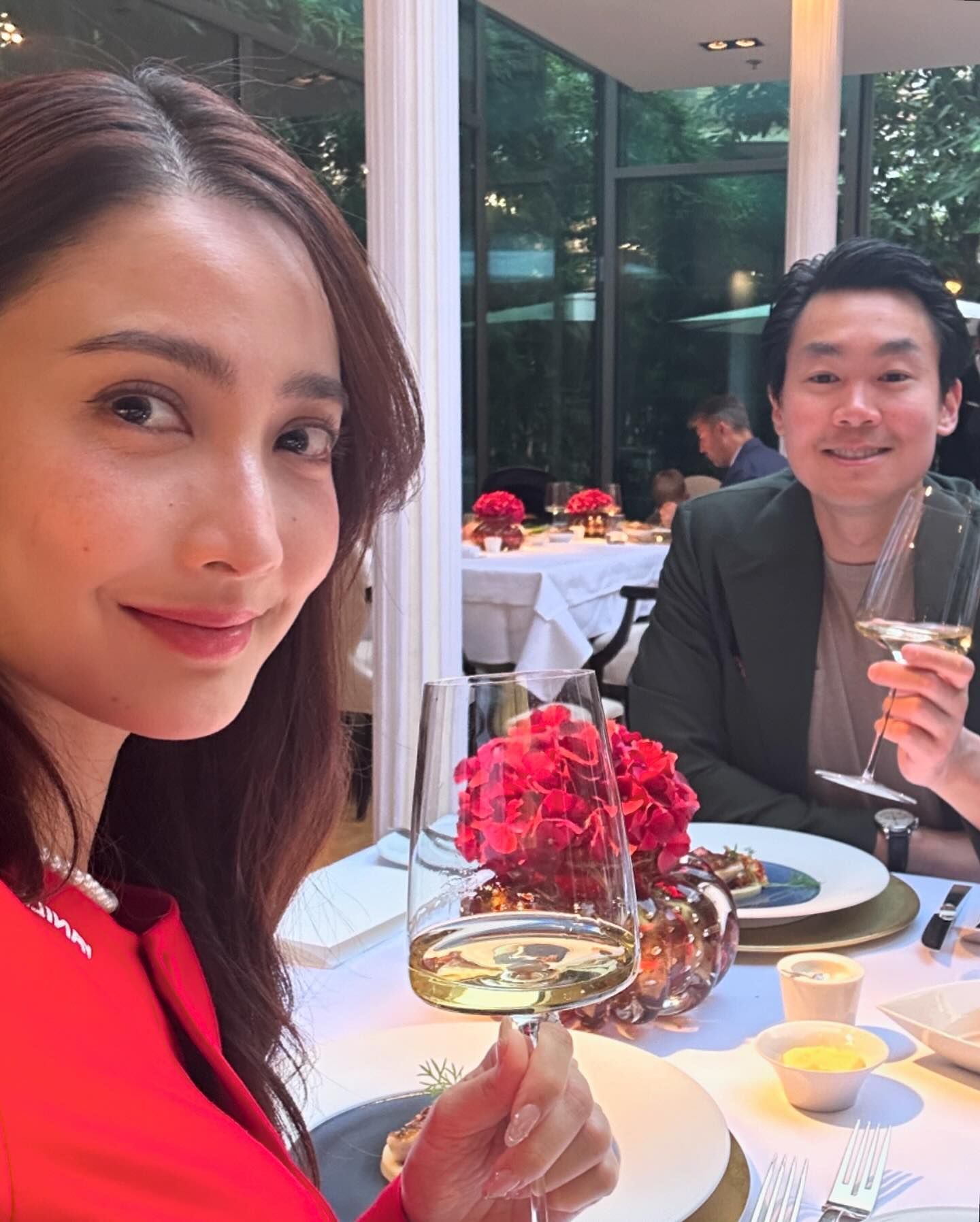 泰国视后道妹taew natapohn与未婚夫富商pranai甜蜜欧洲旅游中#动态连