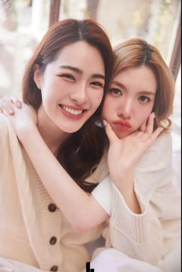 泰国偶像女演员邝玲玲lingling kwong和orm kornnaphat时尚杂志lemon